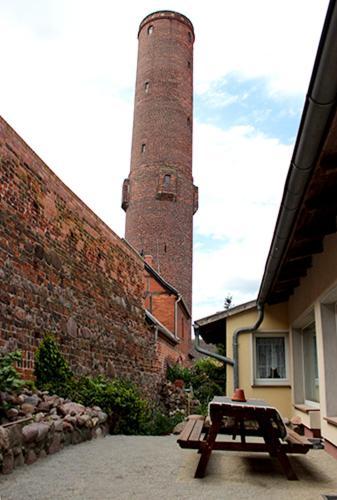 Pension Am Schrotturm Bed & Breakfast Tangermünde Exteriör bild